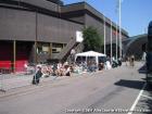 Fans waiting - 9amphoto by Alex Lipphardt (u2bono@t-online.de)