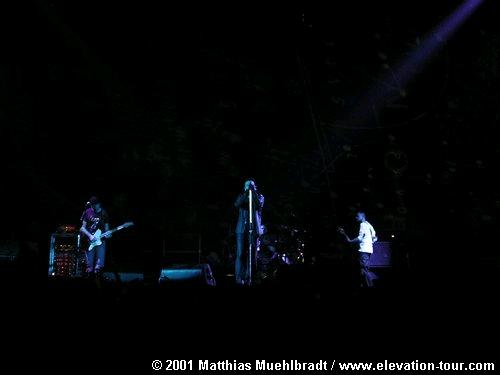 Photo by Matthias Muehlbradt / U2gigs.com