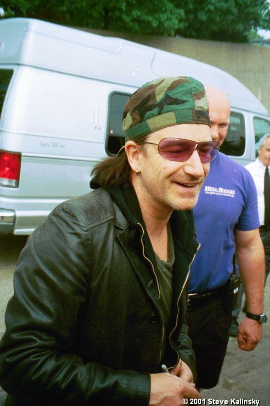 U2gigs.com photos » Elevation Tour » 2001-05-06 - Pittsburgh (pictures ...