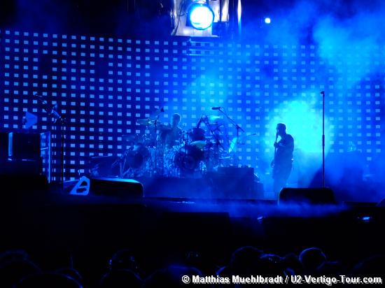 Photo by Matthias Muehlbradt / U2-Vertigo-Tour.com