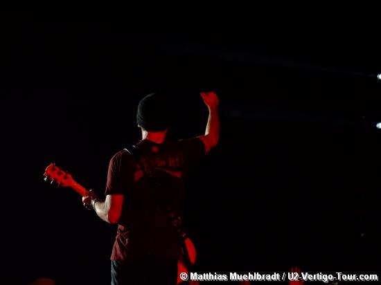 Photo by Matthias Muehlbradt / U2-Vertigo-Tour.com