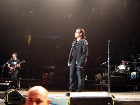 U2gigs.com photos » Vertigo Tour » 2005-10-20 - Washington (Pictures by ...