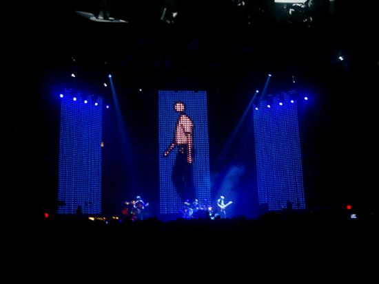 U2gigs.com photos » Vertigo Tour » 2005-12-12 - Charlotte