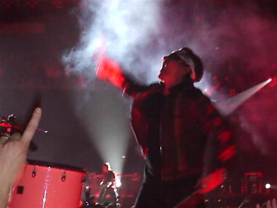 U2gigs.com photos » Vertigo Tour » 2005-12-17 - Salt Lake City