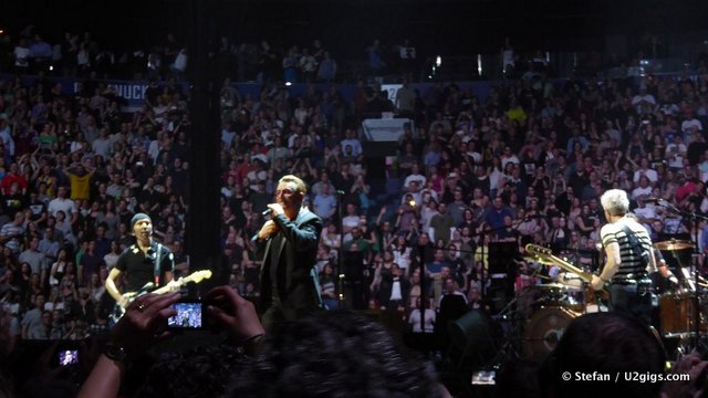 Photo by Stefan / U2gigs.com