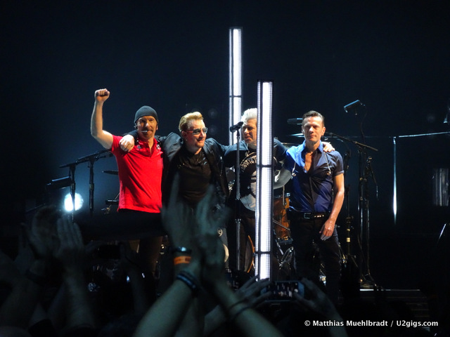 Photo by Matthias Muehlbradt / U2gigs.com